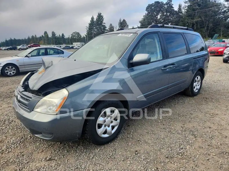 2008 KIA Sedona фото