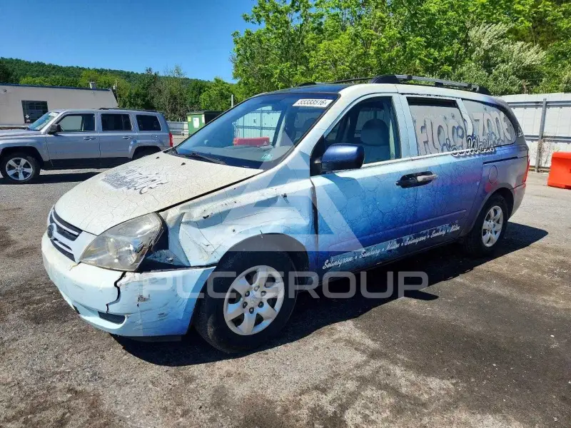 2008 KIA Sedona photo