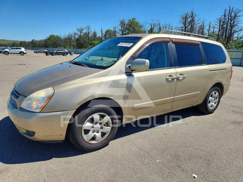 2008 KIA Sedona photo