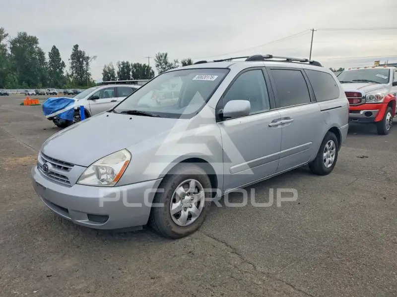 2008 KIA Sedona photo
