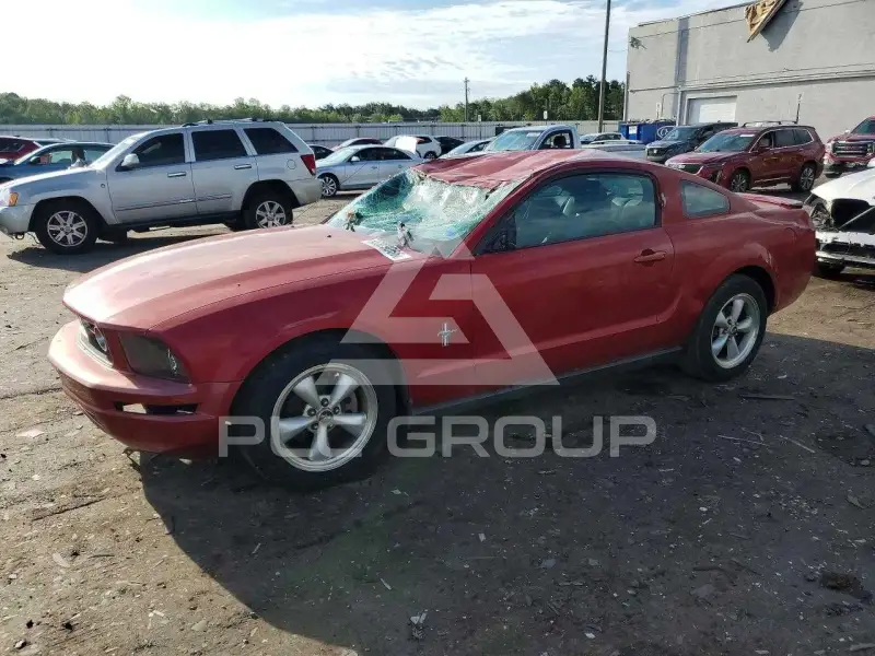 2008 Ford MUSTANG фото