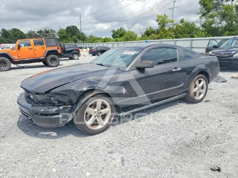 2008 Ford MUSTANG фото