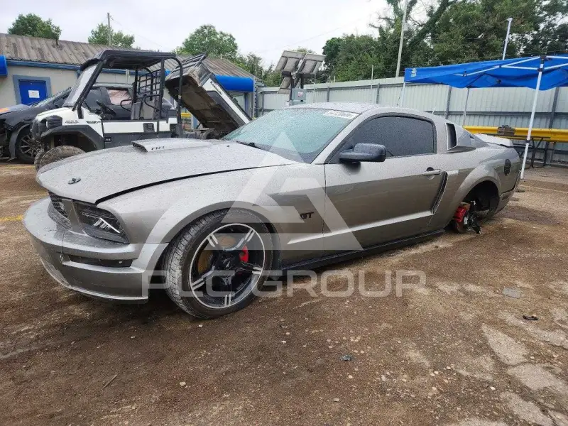 2008 Ford MUSTANG фото