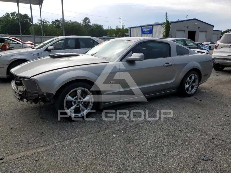 2008 Ford MUSTANG фото