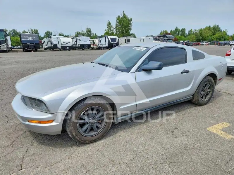 2008 Ford MUSTANG фото