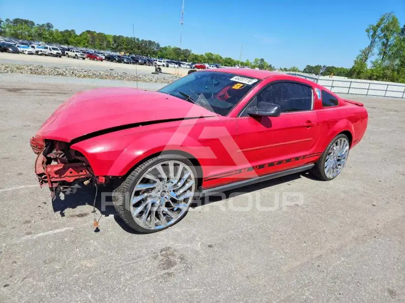 2008 Ford MUSTANG фото
