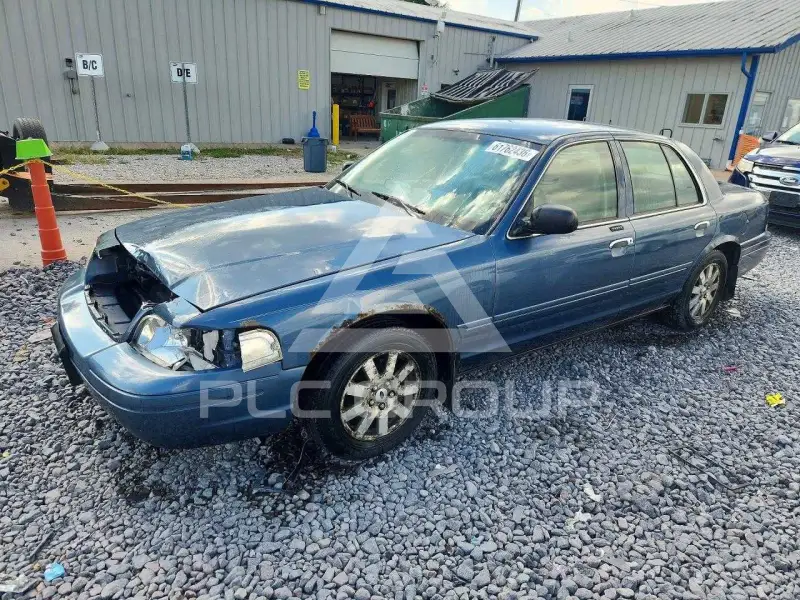 2008 Ford CROWN фото
