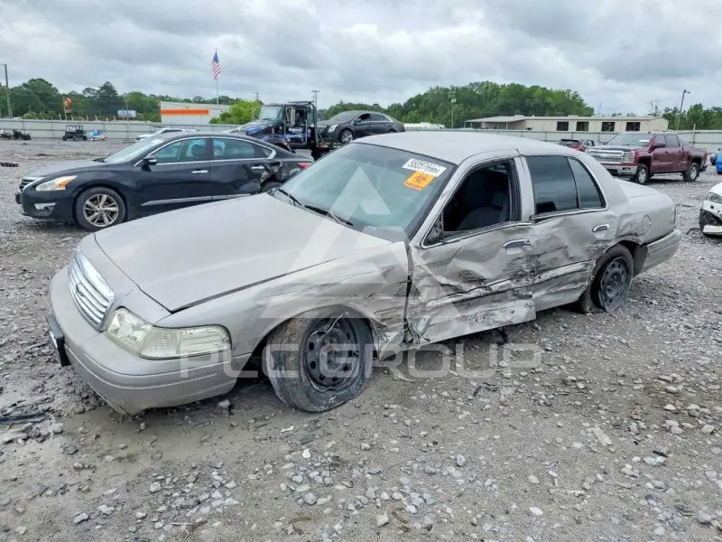 2008 Ford CROWN фото