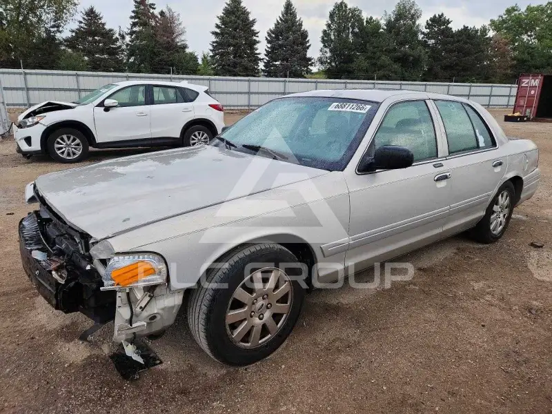 2008 Ford CROWN фото