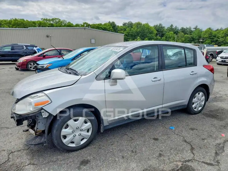 2009 Nissan VERSA photo