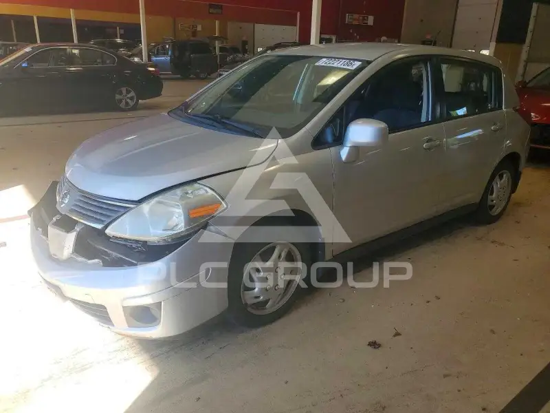 2009 Nissan VERSA photo
