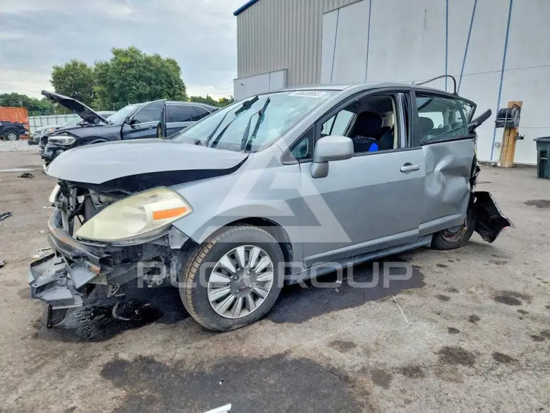 2009 Nissan VERSA photo