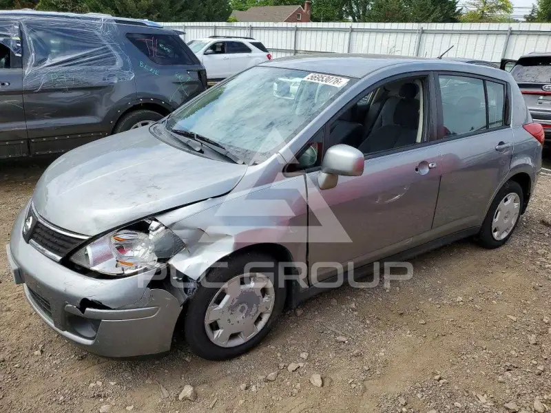 2009 Nissan VERSA photo