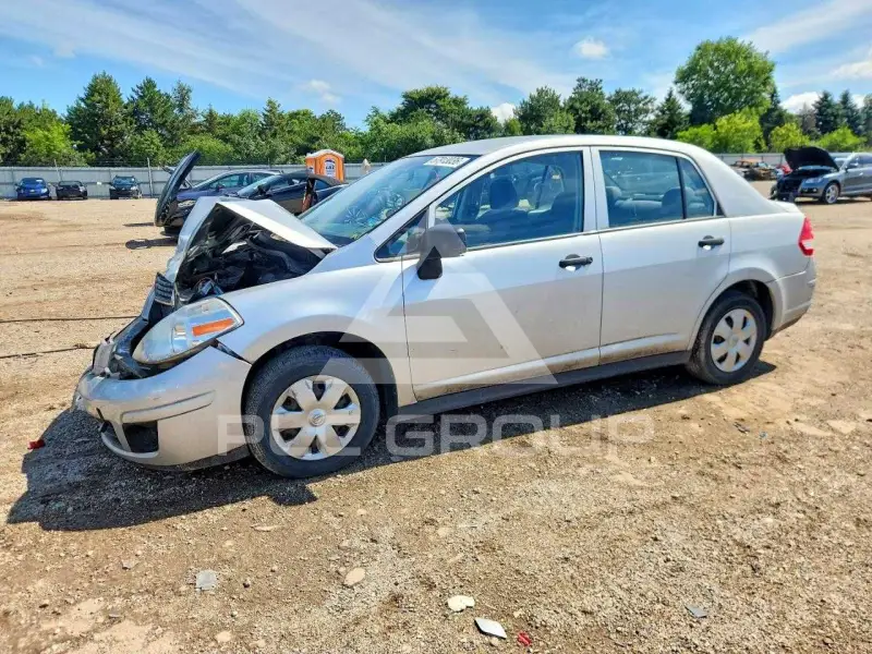 2009 Nissan VERSA photo