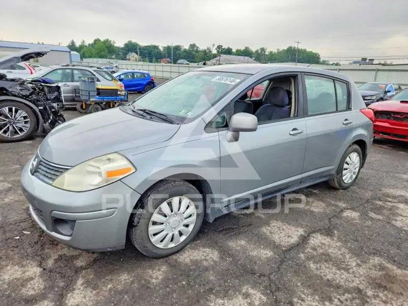 2009 Nissan VERSA photo
