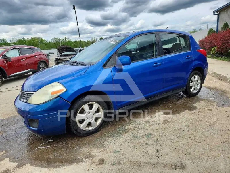 2009 Nissan VERSA photo
