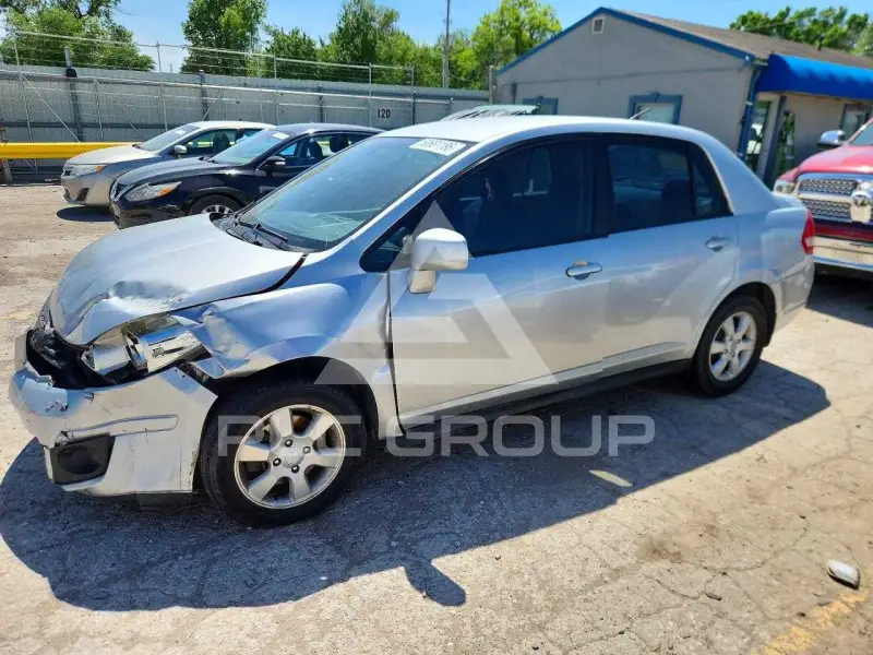 2009 Nissan VERSA фото