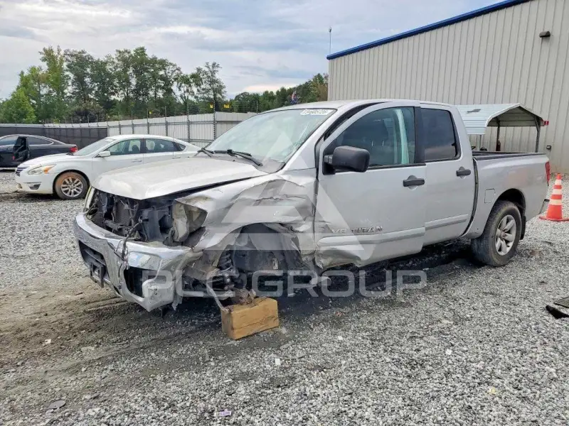 2009 Nissan TITAN фото