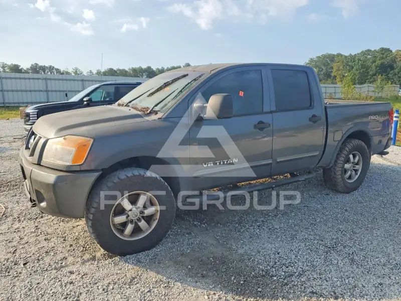 2009 Nissan TITAN photo