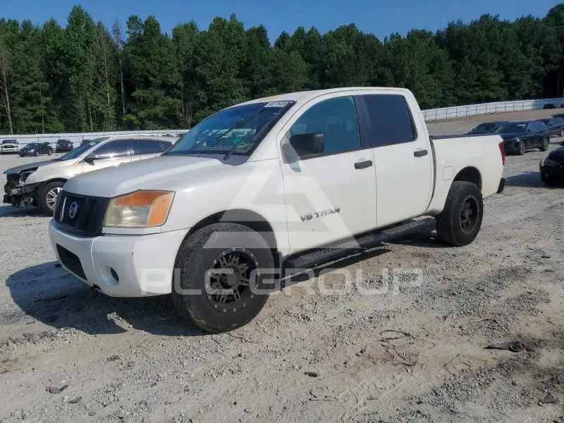 2009 Nissan TITAN фото