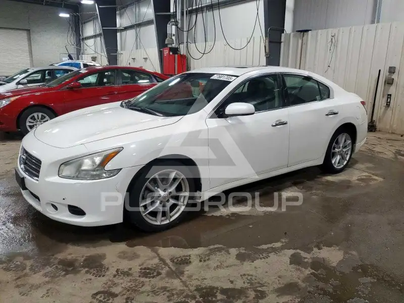 2009 Nissan MAXIMA photo