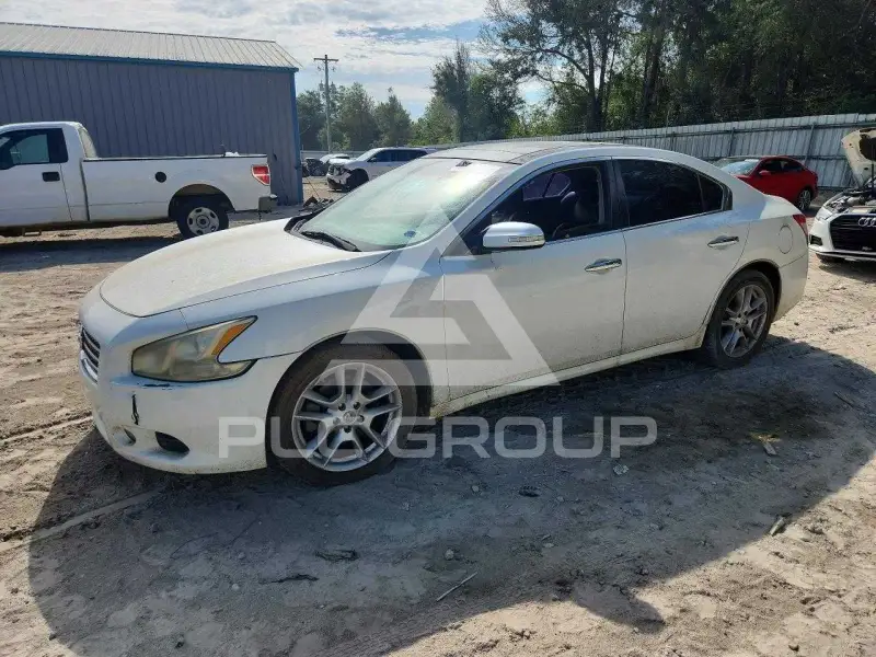 2009 Nissan MAXIMA photo