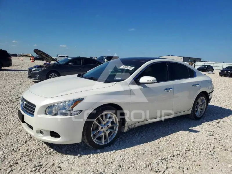 2009 Nissan MAXIMA photo