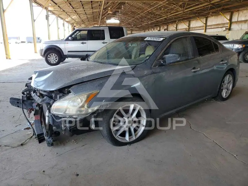 2009 Nissan MAXIMA photo
