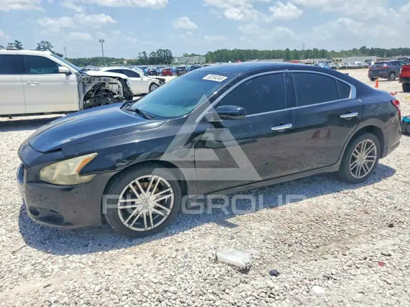 2009 Nissan MAXIMA photo