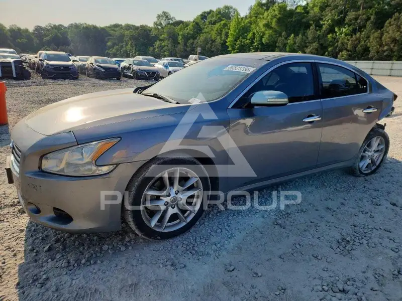 2009 Nissan MAXIMA photo