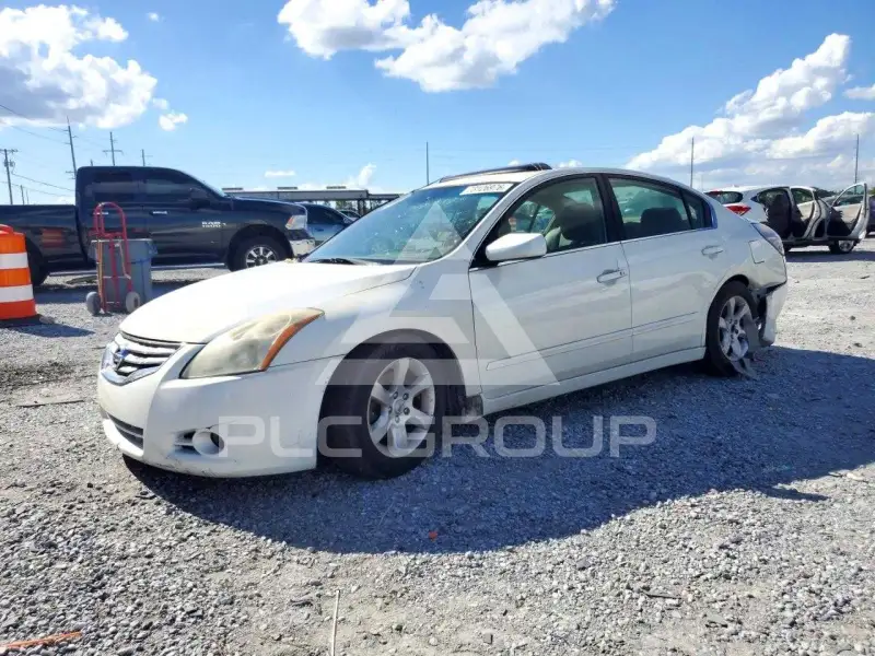 2009 Nissan ALTIMA photo