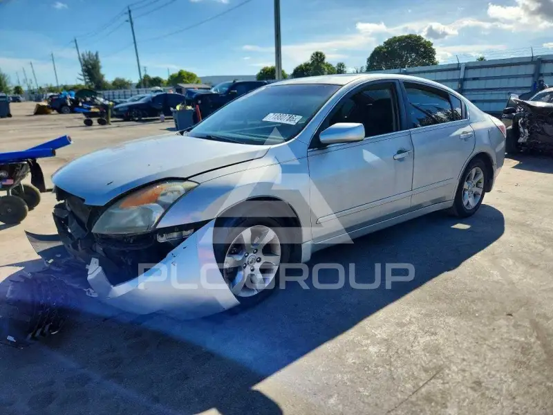 2009 Nissan ALTIMA фото