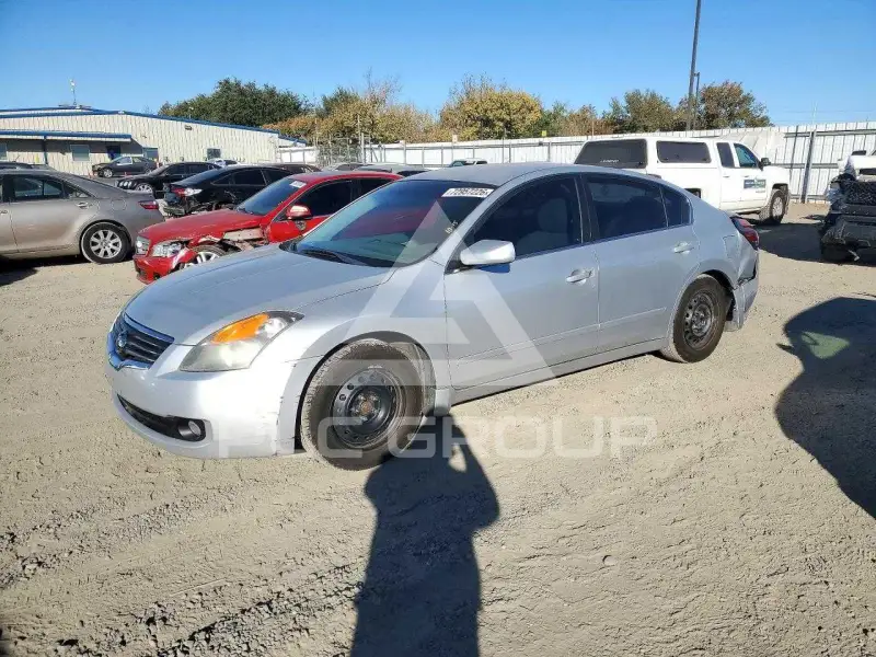 2009 Nissan ALTIMA фото