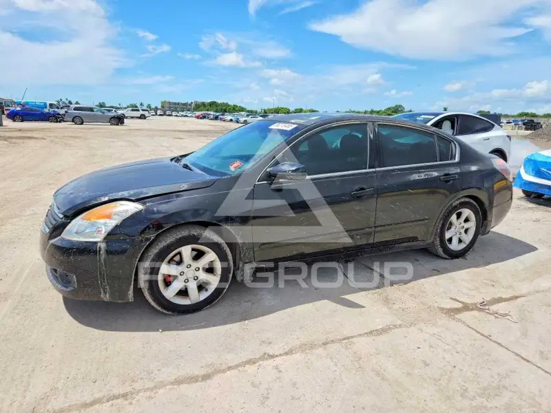 2009 Nissan ALTIMA photo
