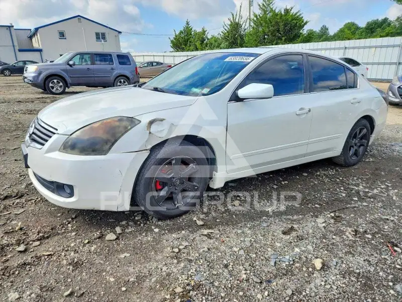 2009 Nissan ALTIMA photo