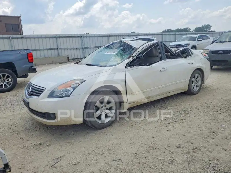 2009 Nissan ALTIMA photo