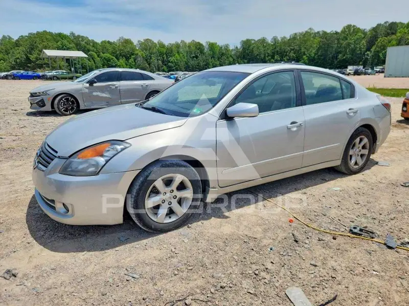 2009 Nissan ALTIMA photo