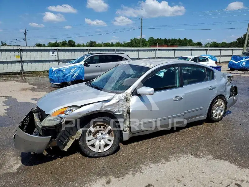 2009 Nissan ALTIMA фото