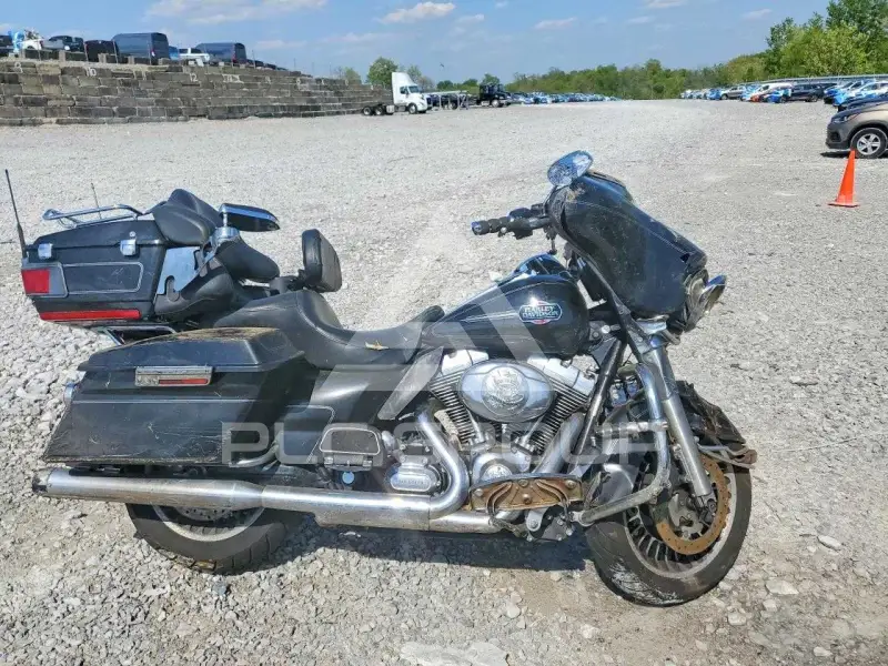 2009 Harley-Davidson FL photo