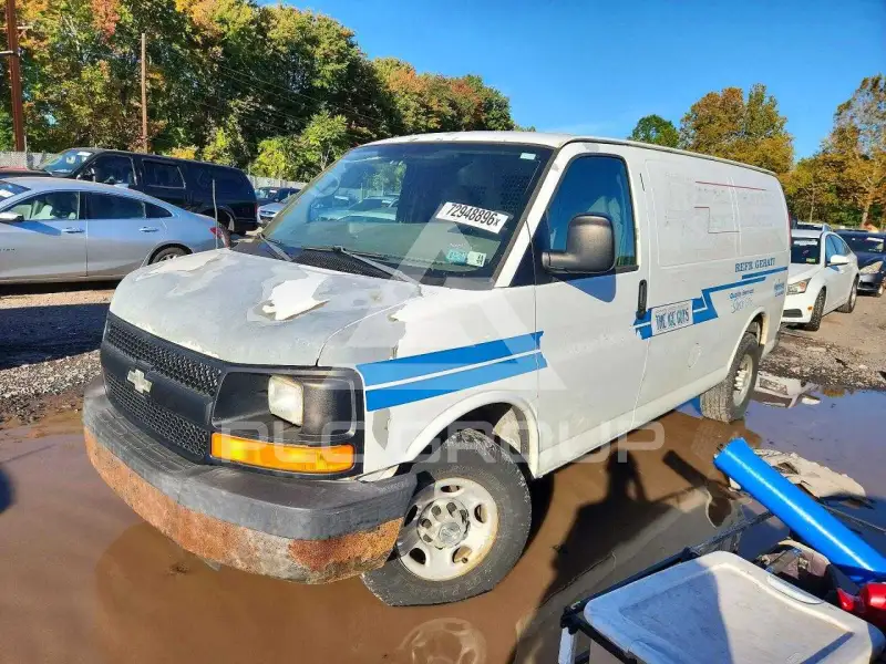 2009 Chevrolet Express photo