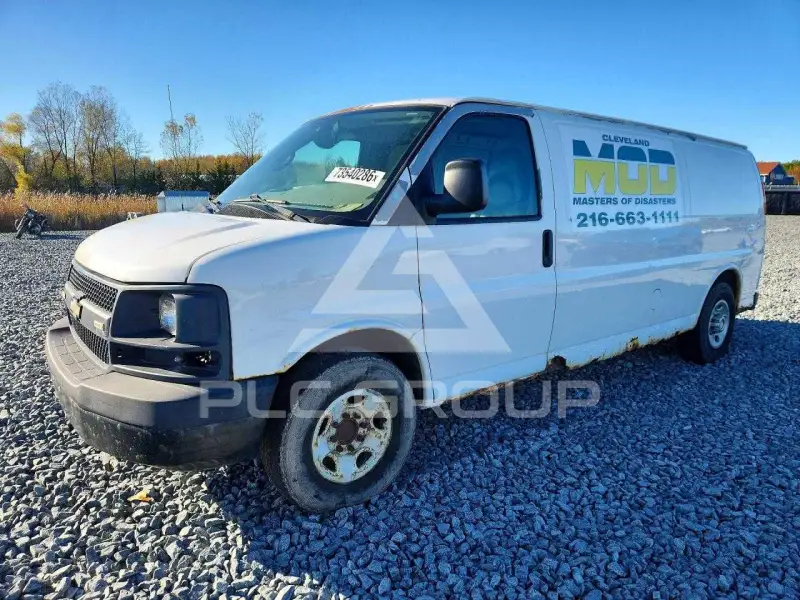 2009 Chevrolet Express photo