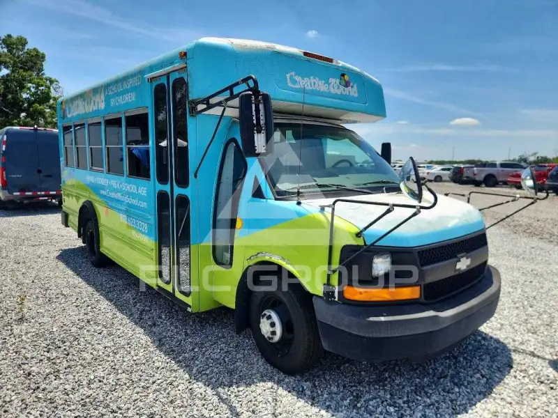 2009 Chevrolet Express photo