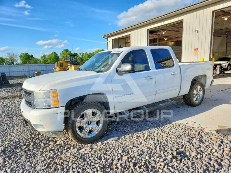 2009 Chevrolet Silverado photo