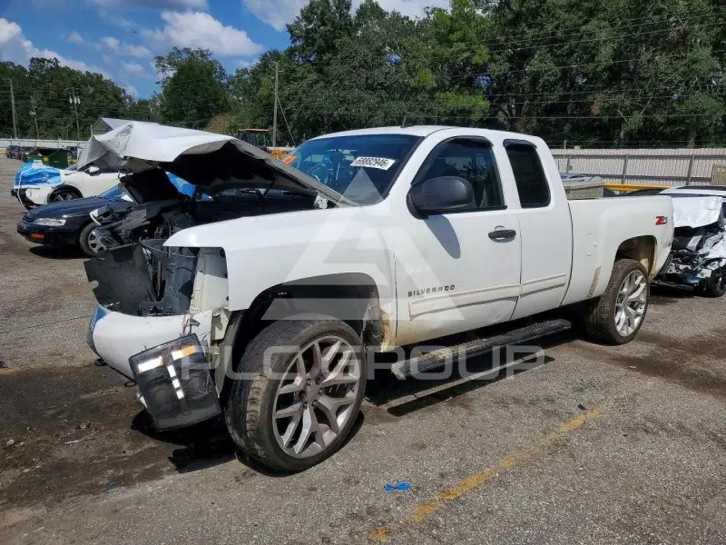2009 Chevrolet Silverado photo