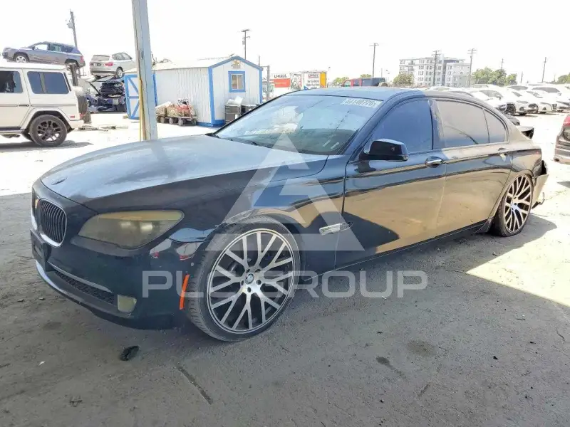 2009 BMW 750 фото
