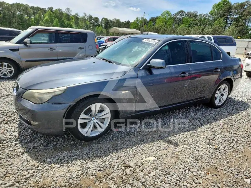2009 BMW 528 photo