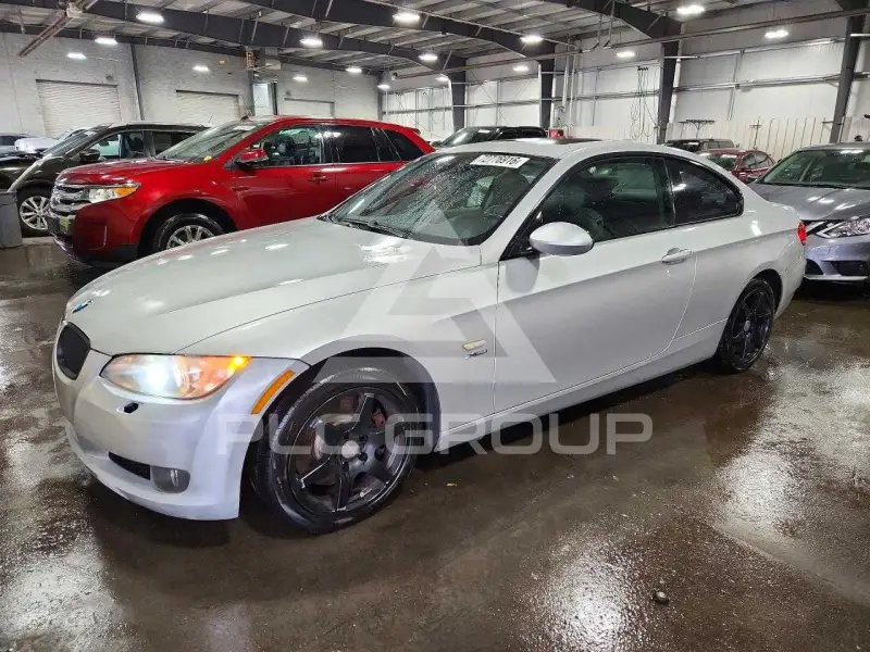 2009 BMW 335 photo