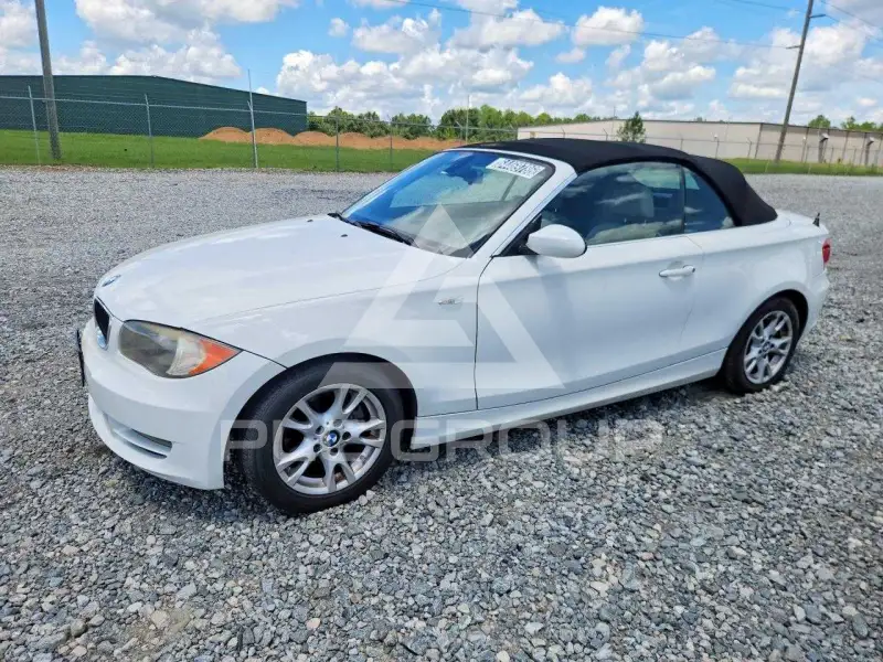 2009 BMW 128 photo