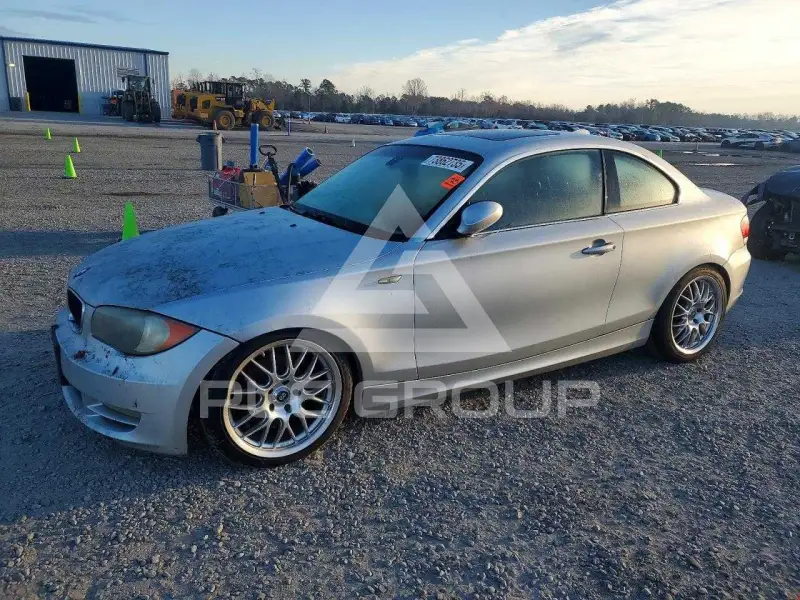 2009 BMW 128 фото