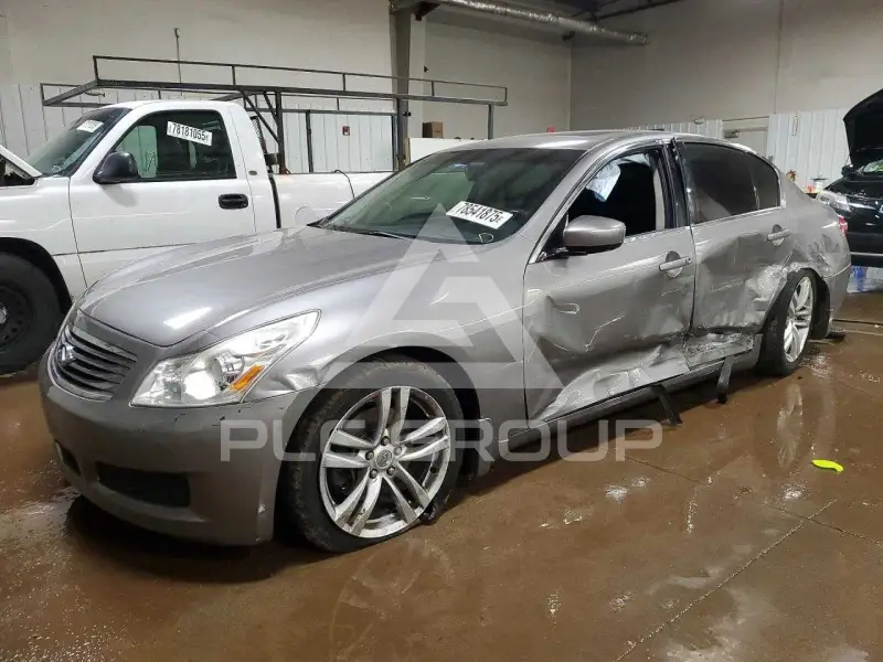 2009 Infinity G37 photo